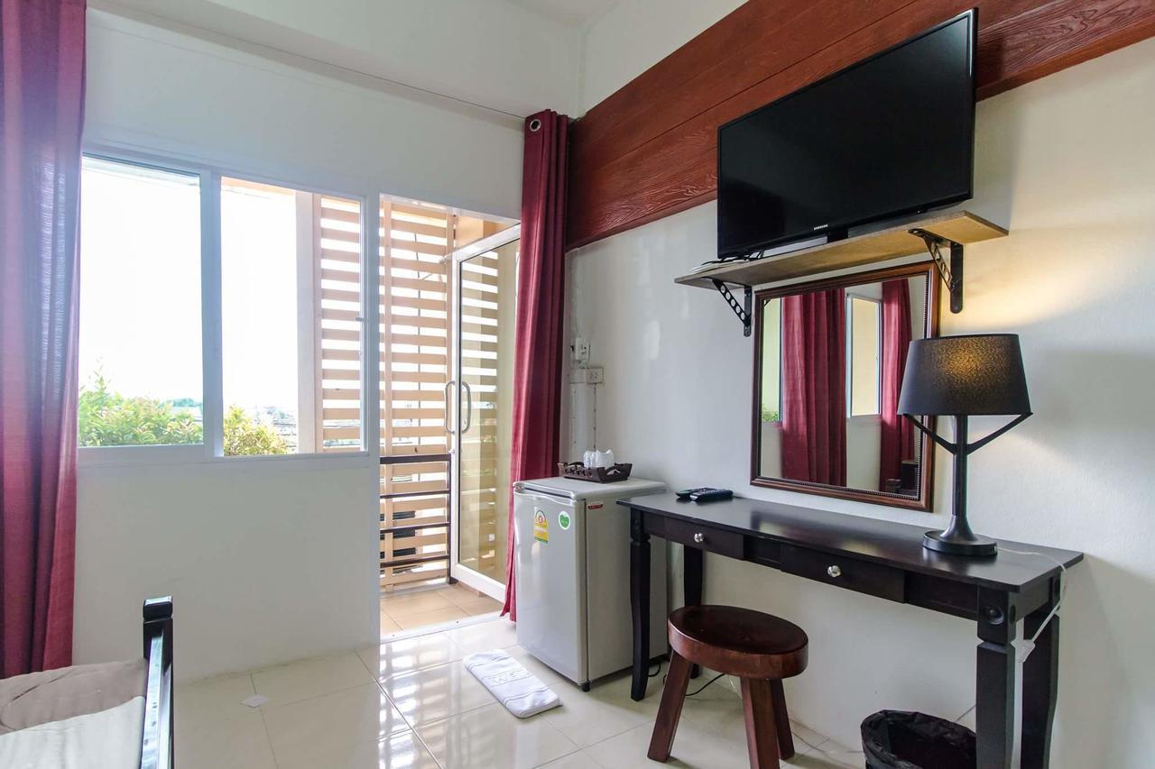 Savika Guesthouse Ranong Buitenkant foto
