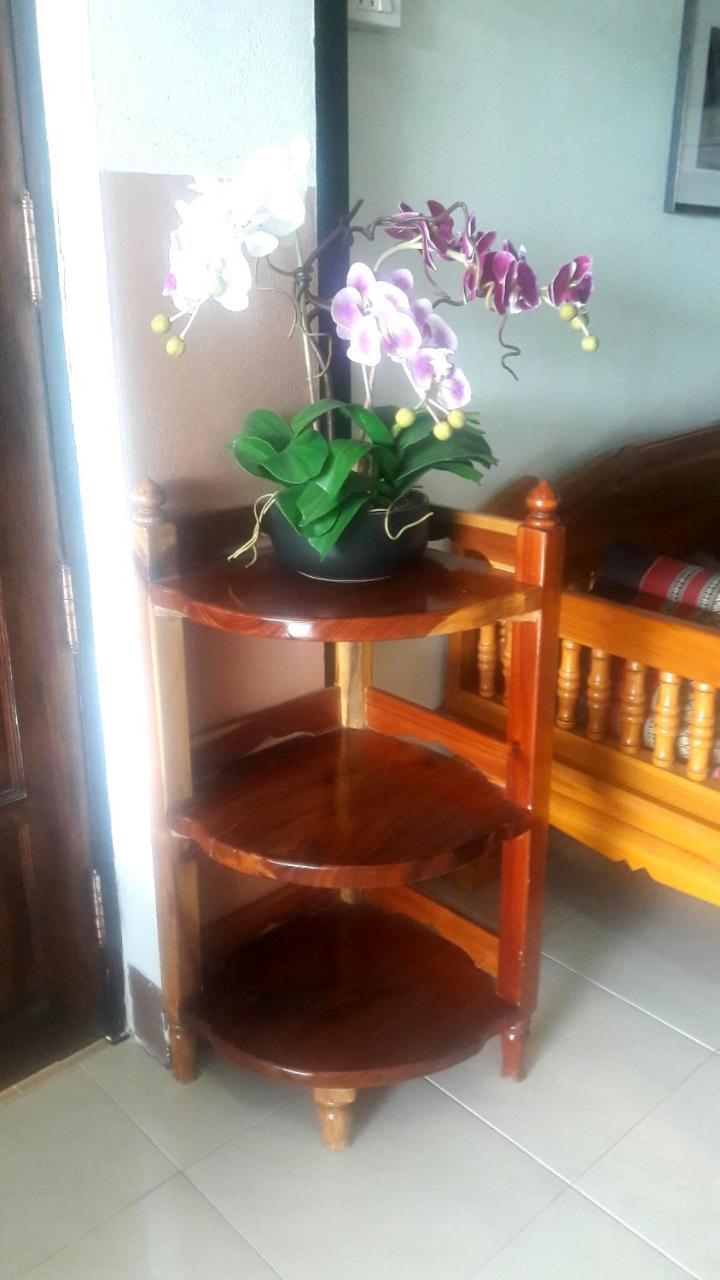 Savika Guesthouse Ranong Buitenkant foto