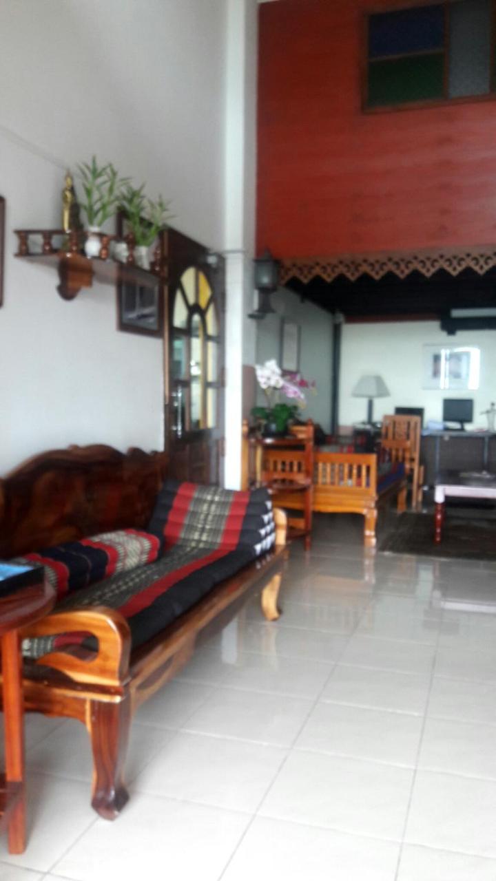Savika Guesthouse Ranong Buitenkant foto
