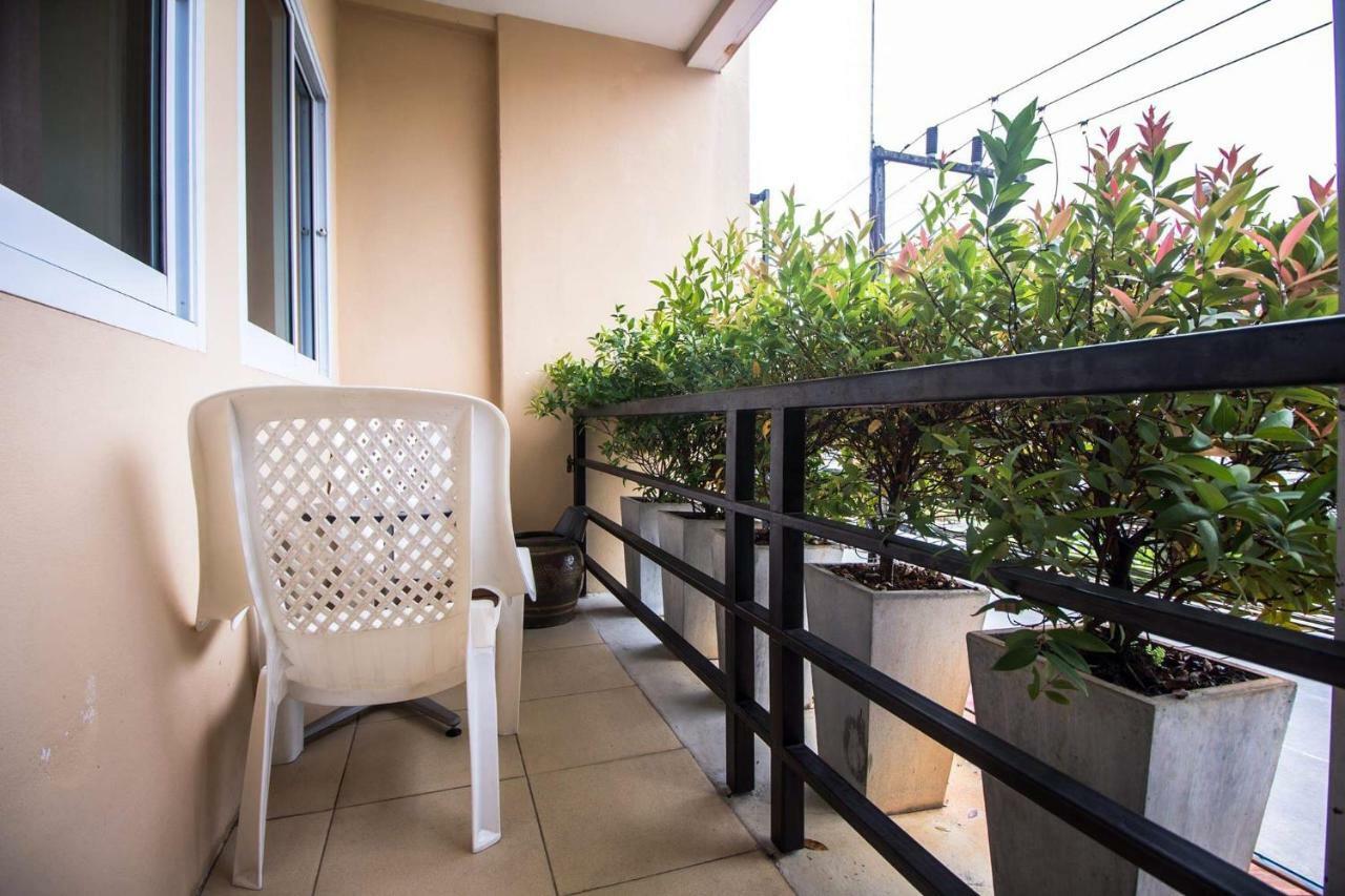 Savika Guesthouse Ranong Buitenkant foto